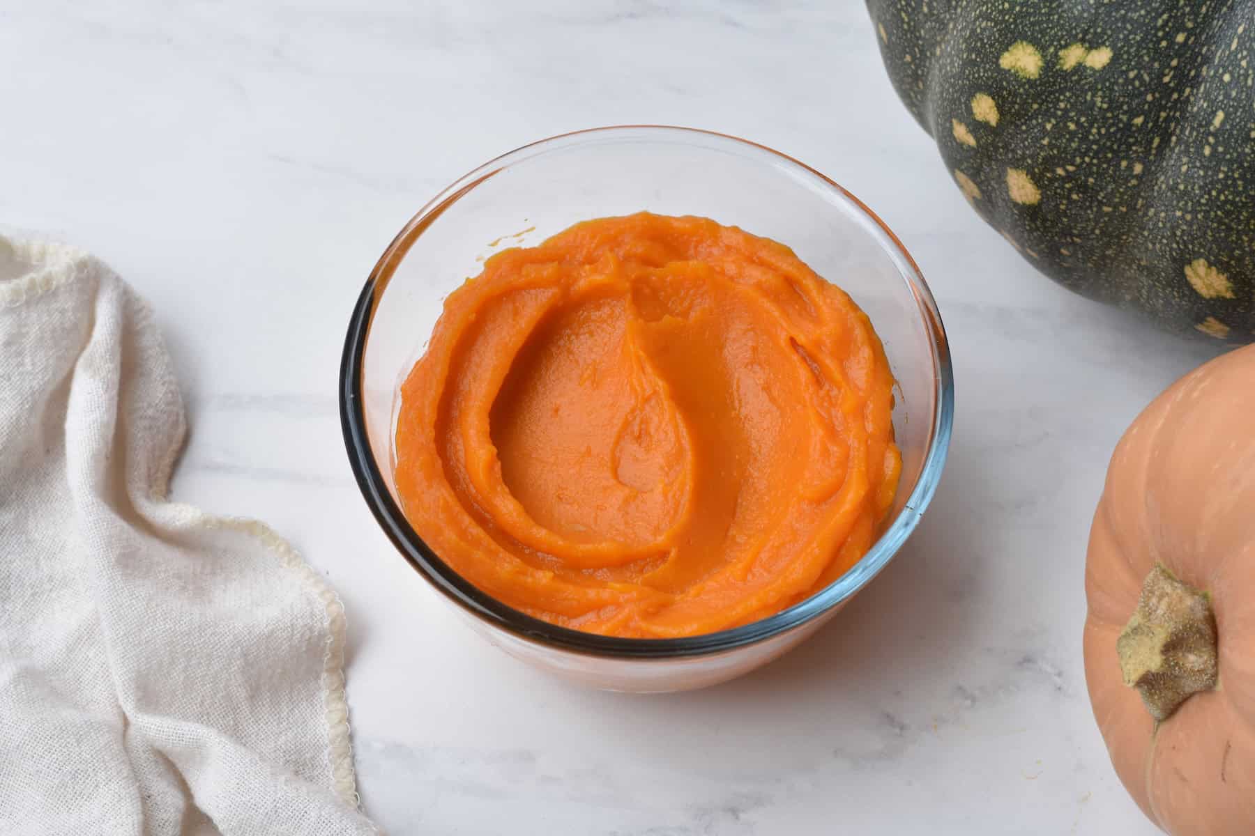 Pumpkin puree in a bowl.